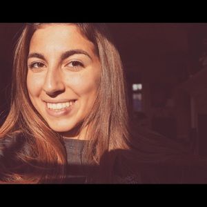 Meet your Posher, Abbey